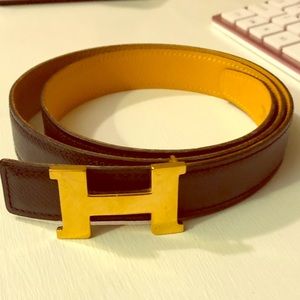 100% authentic Hermès reversible belt with buckle.